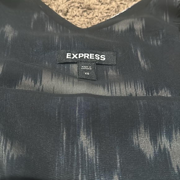 Express Lace-strapped, Patterned Cami - Picture 2 of 4